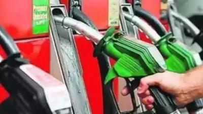 Margins on petrol rise to Rs 13 per litre, diesel Rs 10 on lower crude: Report