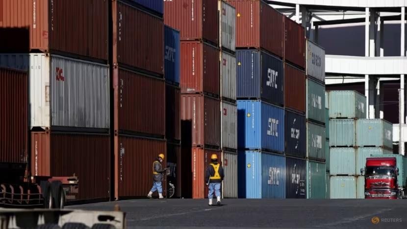 Japan's exports expand faster than expected in November