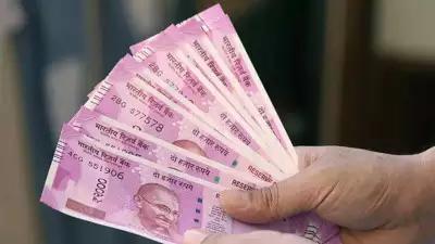 RBI Reports 98% of Rs 2000 Notes Deposited, Rs 6,691 Crore Still in Public Hands