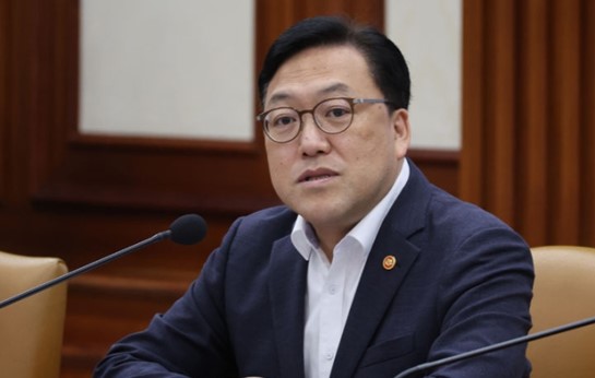 Financial Services Commission Chairman Kim Byung-hwan